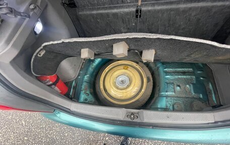 Mazda 323, 2001 год, 215 000 рублей, 8 фотография