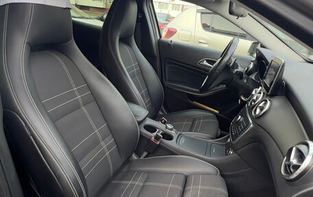Mercedes-Benz GLA, 2015 год, 2 500 000 рублей, 15 фотография