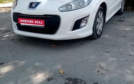 Peugeot 308 II, 2011 год, 585 000 рублей, 14 фотография