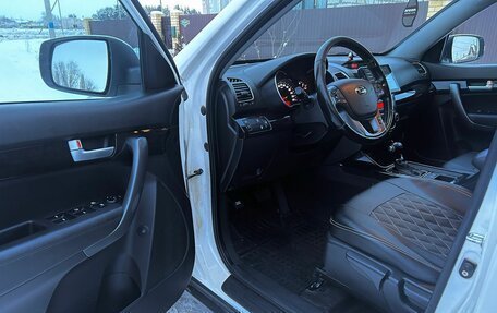 KIA Sorento II рестайлинг, 2017 год, 1 990 000 рублей, 10 фотография