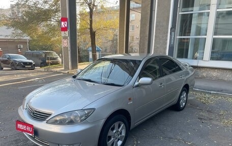 Toyota Camry V40, 2004 год, 899 000 рублей, 1 фотография