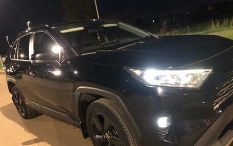 Toyota RAV4, 2021 год, 3 333 333 рублей, 3 фотография