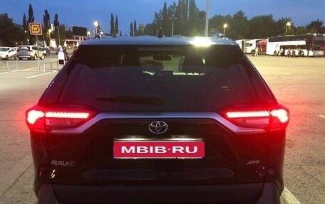 Toyota RAV4, 2021 год, 3 333 333 рублей, 6 фотография