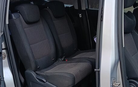 SEAT Alhambra II рестайлинг, 2015 год, 1 750 000 рублей, 16 фотография