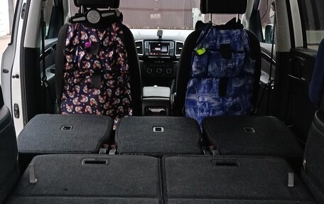 SEAT Alhambra II рестайлинг, 2015 год, 1 750 000 рублей, 27 фотография