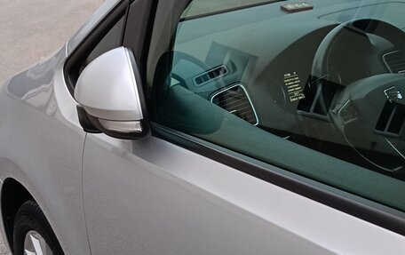 SEAT Alhambra II рестайлинг, 2015 год, 1 750 000 рублей, 26 фотография