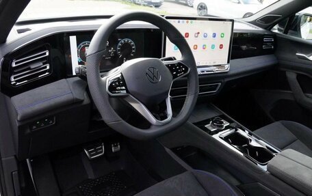 Volkswagen Tiguan, 2025 год, 4 950 000 рублей, 7 фотография