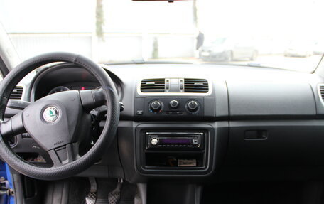 Skoda Fabia II, 2009 год, 600 000 рублей, 2 фотография