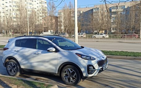 KIA Sportage IV рестайлинг, 2019 год, 2 100 000 рублей, 2 фотография