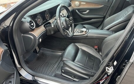 Mercedes-Benz E-Класс, 2019 год, 2 650 000 рублей, 12 фотография