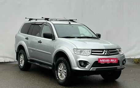 Mitsubishi Pajero Sport II рестайлинг, 2014 год, 1 650 000 рублей, 3 фотография