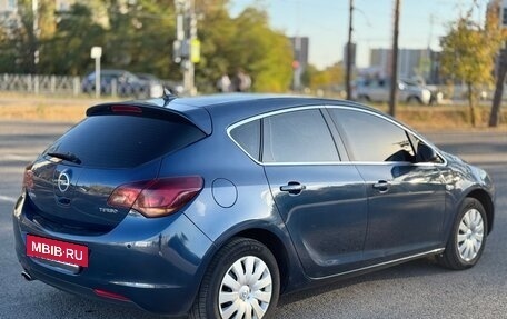 Opel Astra J, 2010 год, 800 000 рублей, 6 фотография