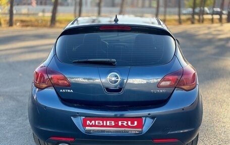 Opel Astra J, 2010 год, 800 000 рублей, 4 фотография