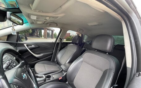 Opel Astra J, 2010 год, 800 000 рублей, 11 фотография