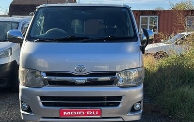 Toyota RegiusAce, 2010 год, 2 400 000 рублей, 1 фотография