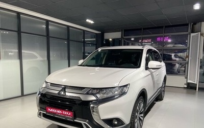 Mitsubishi Outlander III рестайлинг 3, 2019 год, 2 180 000 рублей, 1 фотография