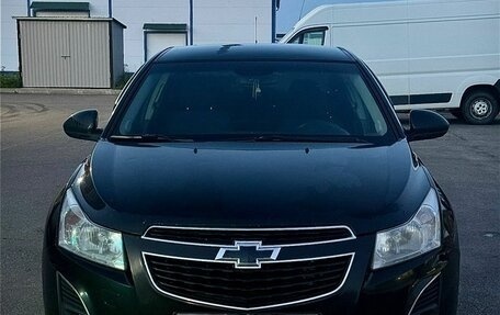 Chevrolet Cruze II, 2013 год, 699 999 рублей, 2 фотография