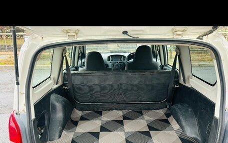 Toyota Probox I, 2013 год, 650 000 рублей, 3 фотография