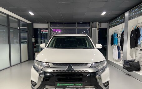 Mitsubishi Outlander III рестайлинг 3, 2019 год, 2 180 000 рублей, 3 фотография