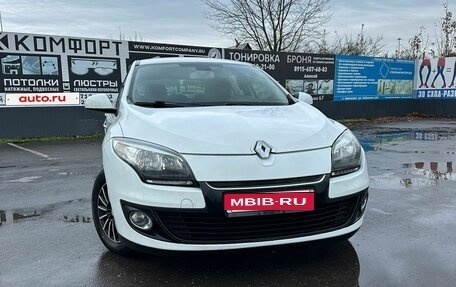 Renault Megane III, 2013 год, 800 000 рублей, 1 фотография