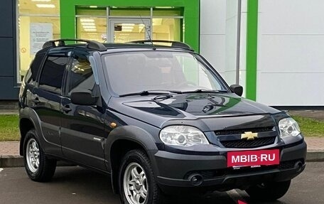 Chevrolet Niva I рестайлинг, 2010 год, 435 000 рублей, 3 фотография