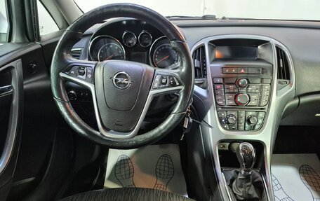 Opel Astra J, 2014 год, 882 000 рублей, 10 фотография