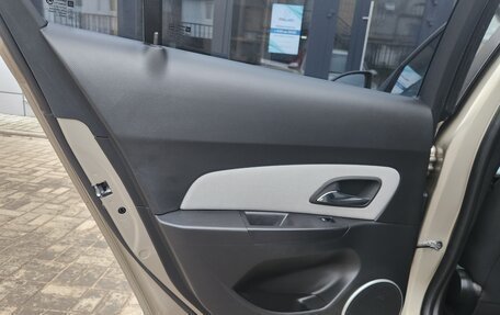 Chevrolet Cruze II, 2011 год, 820 000 рублей, 5 фотография