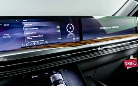 Cadillac Escalade V, 2025 год, 19 898 000 рублей, 3 фотография