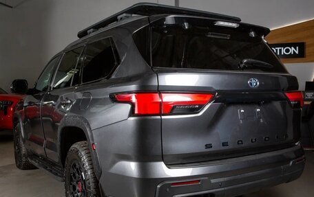 Toyota Sequoia, 2025 год, 13 698 000 рублей, 5 фотография