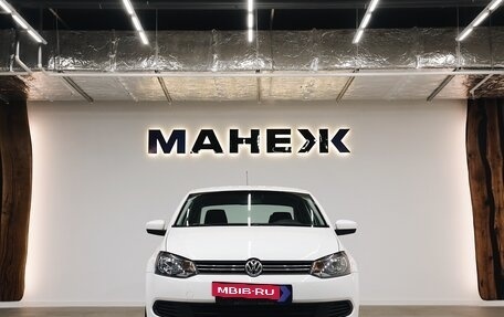 Volkswagen Polo VI (EU Market), 2011 год, 950 000 рублей, 2 фотография