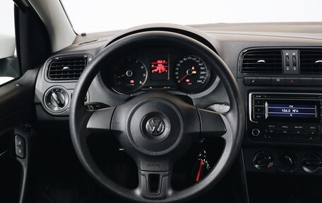 Volkswagen Polo VI (EU Market), 2011 год, 950 000 рублей, 8 фотография