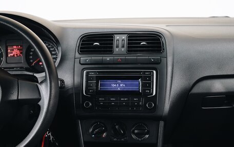 Volkswagen Polo VI (EU Market), 2011 год, 950 000 рублей, 14 фотография