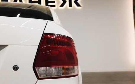 Volkswagen Polo VI (EU Market), 2011 год, 950 000 рублей, 23 фотография