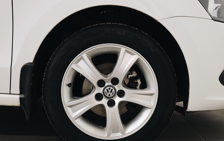 Volkswagen Polo VI (EU Market), 2011 год, 950 000 рублей, 26 фотография