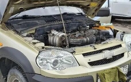 Chevrolet Niva I рестайлинг, 2010 год, 450 000 рублей, 7 фотография