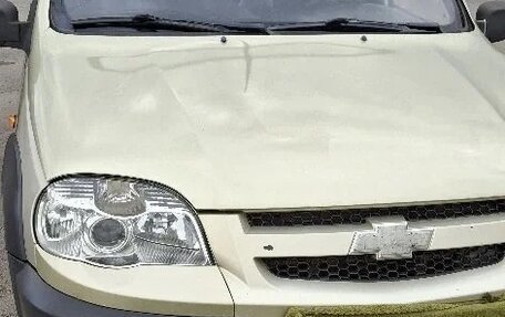 Chevrolet Niva I рестайлинг, 2010 год, 450 000 рублей, 5 фотография