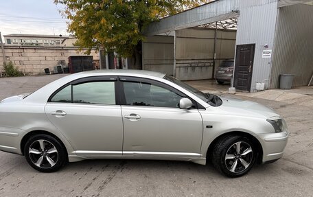 Toyota Avensis III рестайлинг, 2004 год, 750 000 рублей, 4 фотография