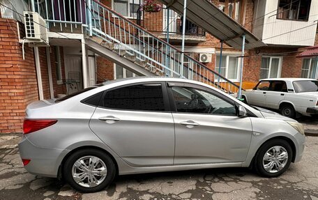 Hyundai Solaris II рестайлинг, 2015 год, 630 000 рублей, 6 фотография