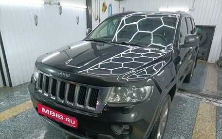 Jeep Grand Cherokee, 2012 год, 1 690 000 рублей, 2 фотография