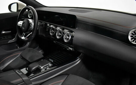 Mercedes-Benz CLA, 2020 год, 3 150 000 рублей, 14 фотография