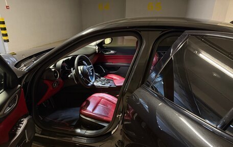 Alfa Romeo Giulia II, 2017 год, 2 450 000 рублей, 6 фотография