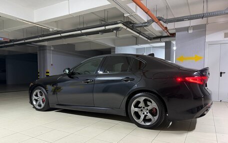 Alfa Romeo Giulia II, 2017 год, 2 450 000 рублей, 5 фотография