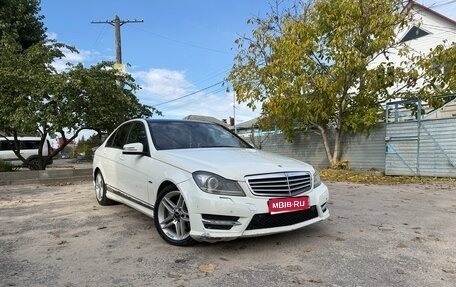 Mercedes-Benz C-Класс, 2011 год, 1 050 000 рублей, 1 фотография