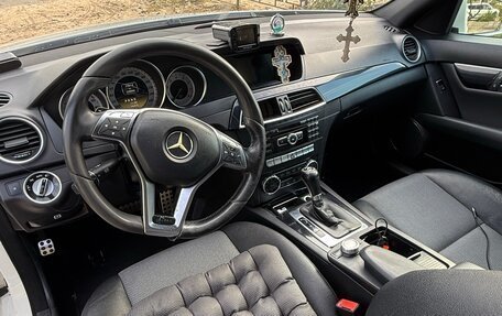 Mercedes-Benz C-Класс, 2011 год, 1 050 000 рублей, 11 фотография