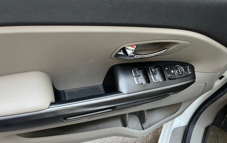 KIA Carnival III, 2018 год, 2 600 000 рублей, 3 фотография