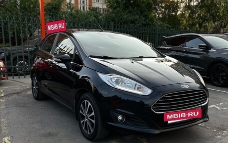 Ford Fiesta, 2015 год, 900 000 рублей, 3 фотография