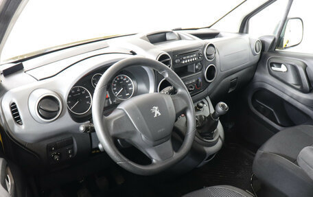 Peugeot Partner II рестайлинг 2, 2021 год, 2 200 000 рублей, 9 фотография