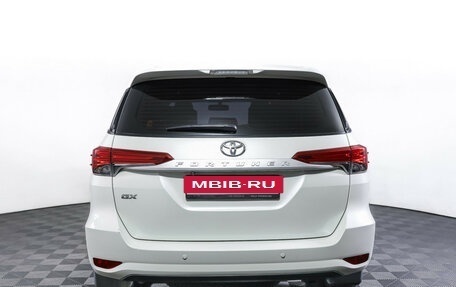 Toyota Fortuner II, 2022 год, 4 539 000 рублей, 6 фотография