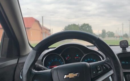 Chevrolet Cruze II, 2011 год, 700 000 рублей, 3 фотография