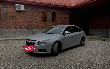 Chevrolet Cruze II, 2011 год, 700 000 рублей, 4 фотография